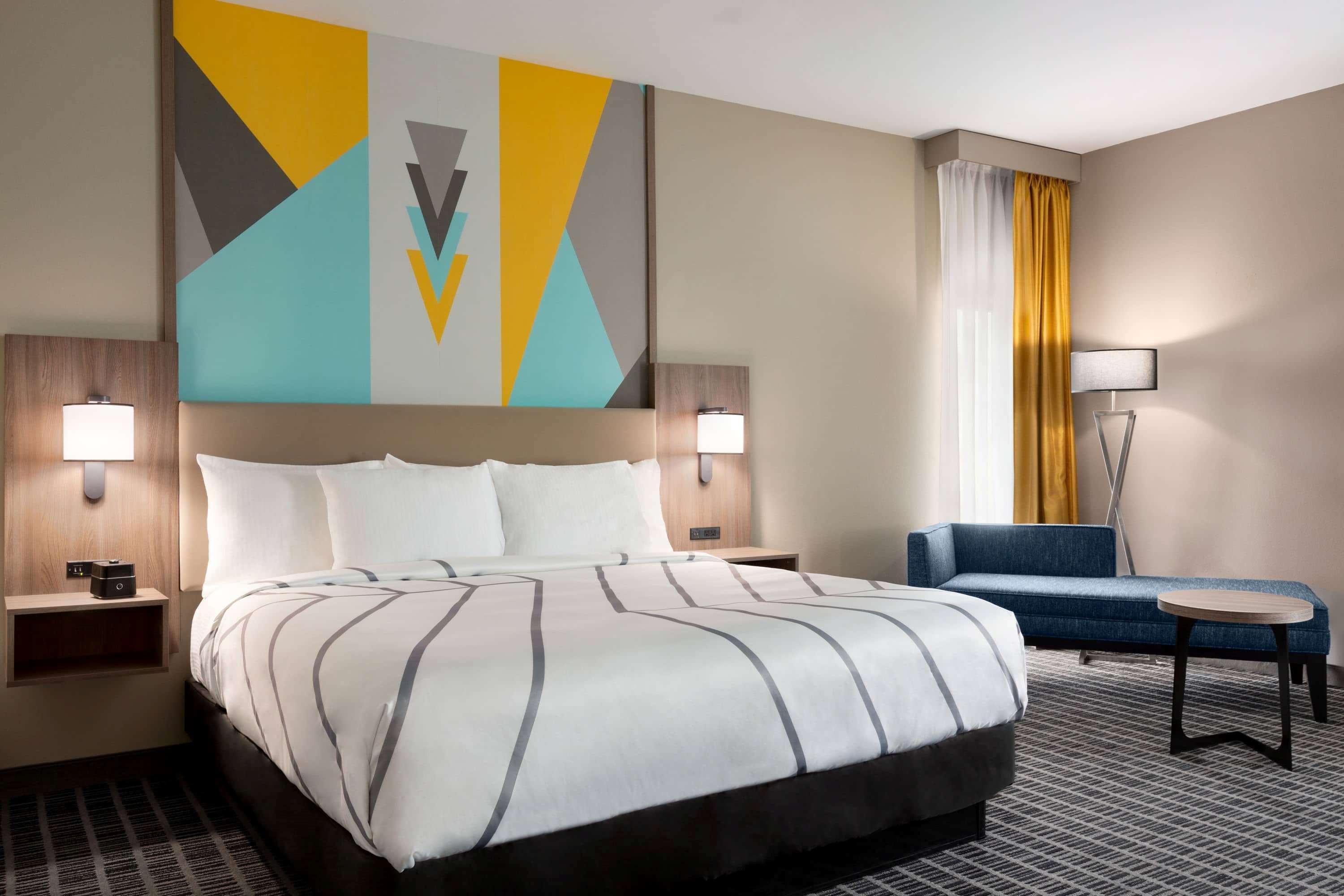 La Quinta By Wyndham Richmond-Sugarland Hotell Exteriör bild