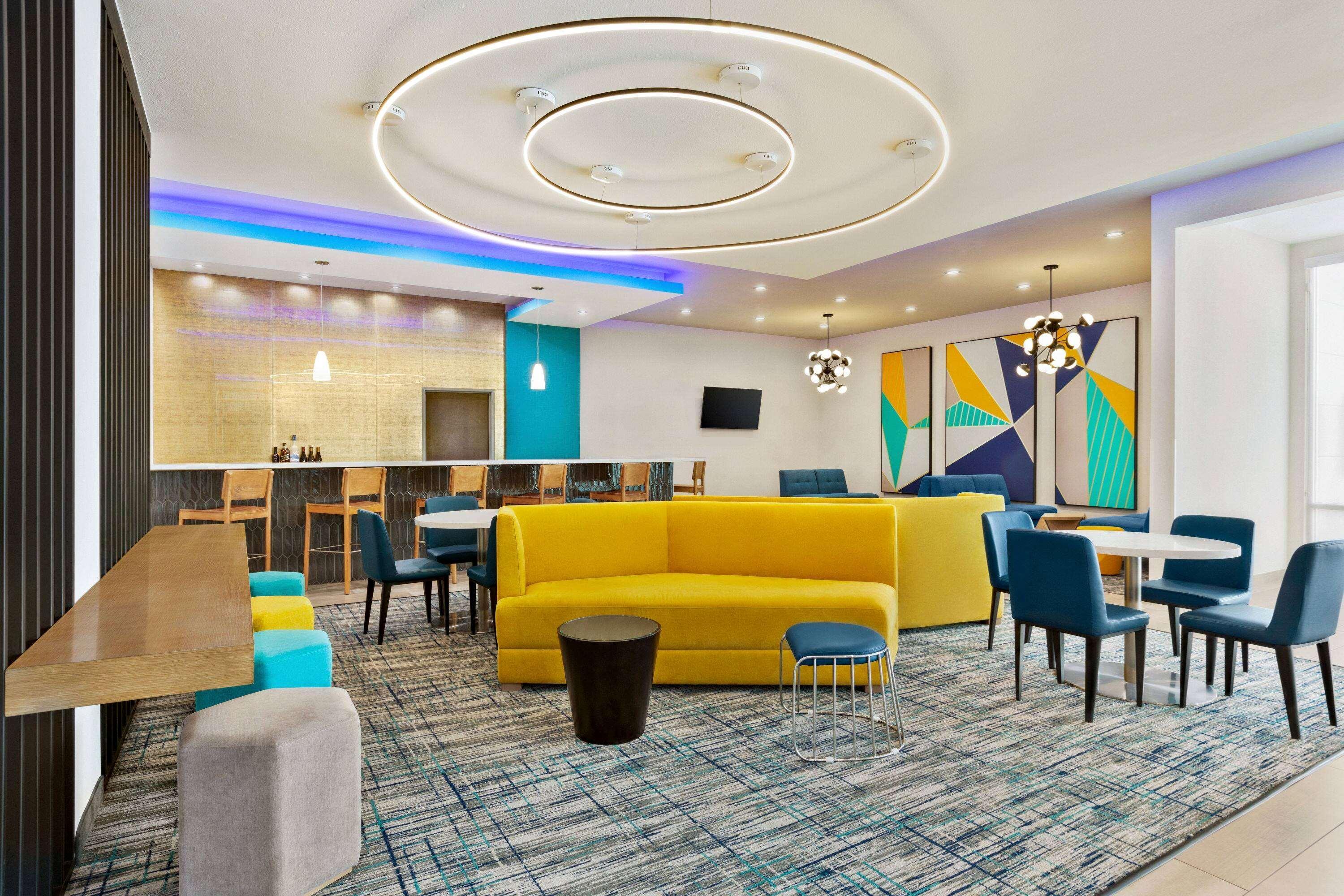 La Quinta By Wyndham Richmond-Sugarland Hotell Exteriör bild